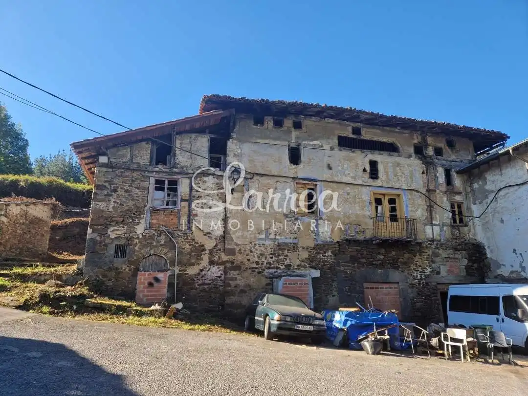 Vista exterior de Edificio en venta en Zeberio