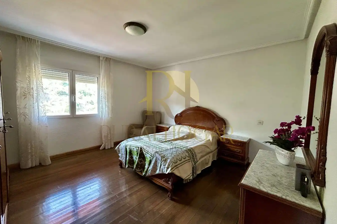 Dormitori de Casa o xalet en venda en Torre del Bierzo amb Terrassa i Moblat