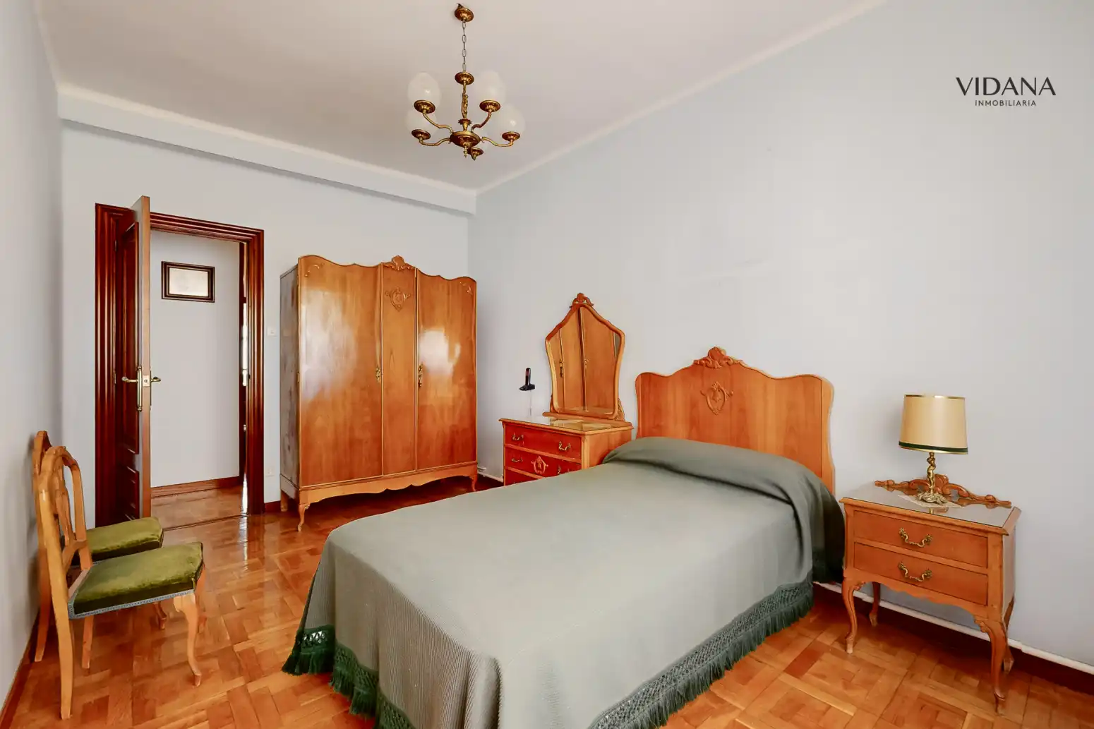 Habitación de Piso en venta en  Pamplona / Iruña con Calefacción, Parquet y Terraza