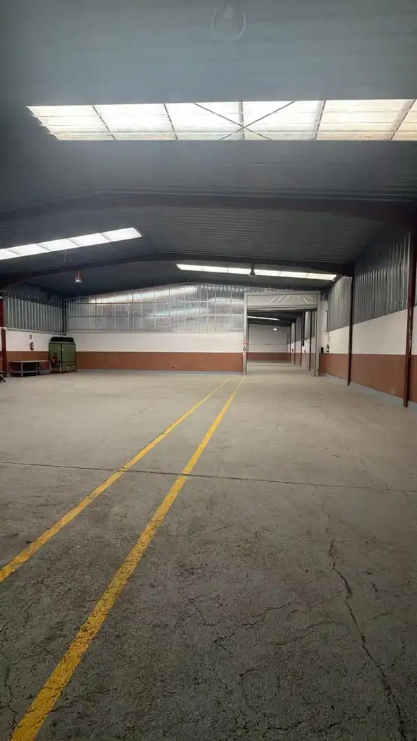 Aparcament de Nau industrial de lloguer en Zaratán, Valladolid