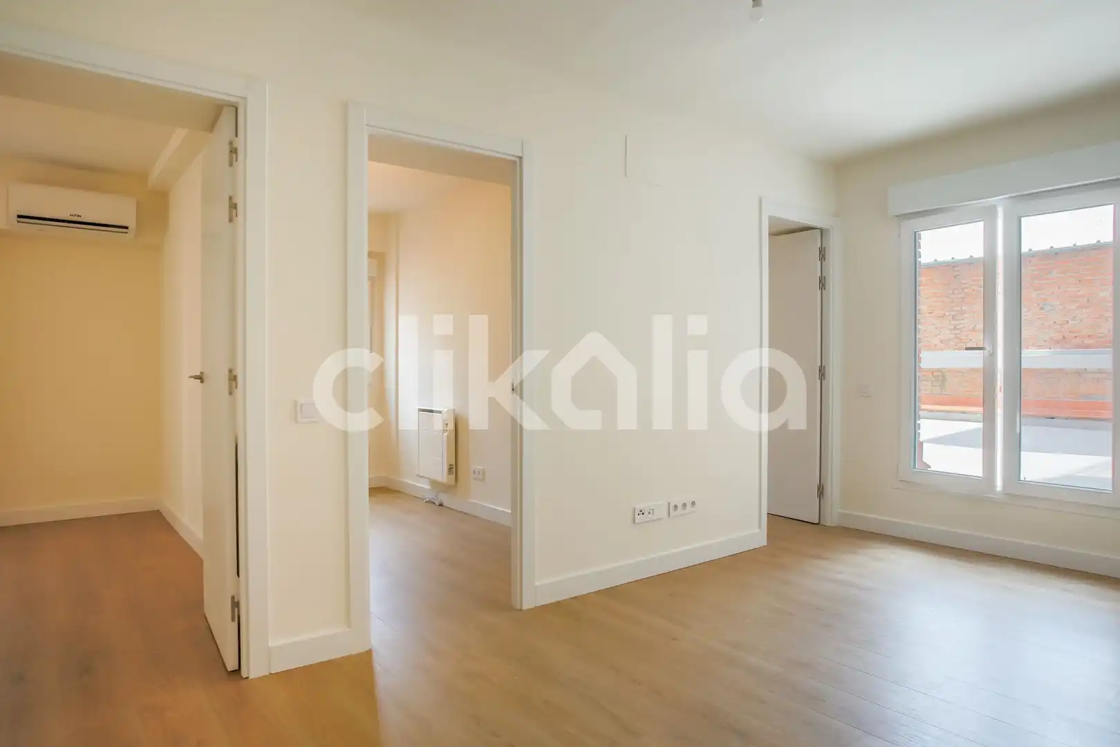 Bedroom of Flat for sale in Madrid  with Air Conditioner, Heating and Terrace
