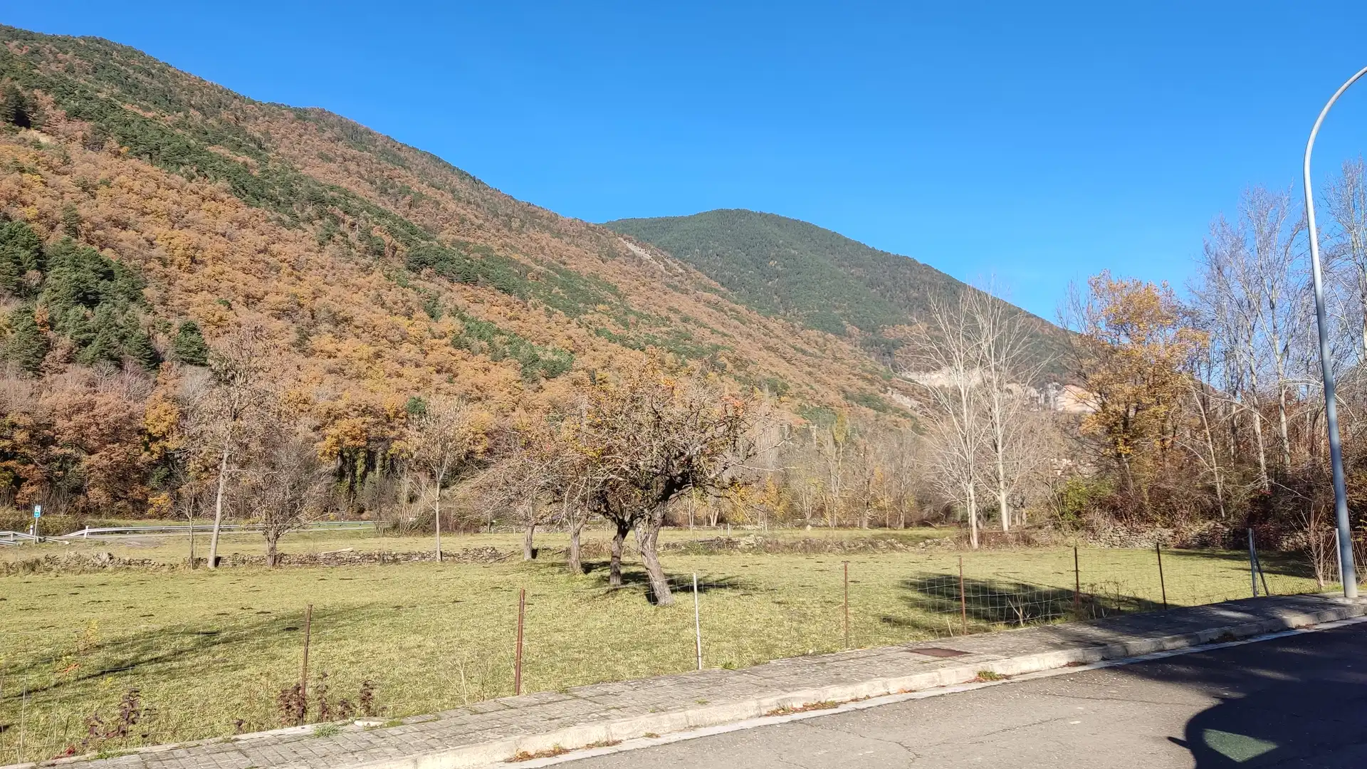 Vista exterior de Piso en venta en Biescas con Calefacción, Terraza y Amueblado