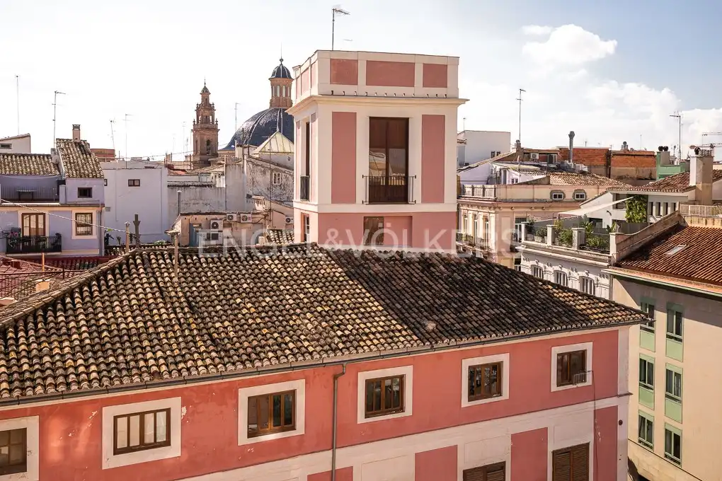 Exterior view of Flat for rent in Valencia  with Air Conditioner, Heating and Terrace