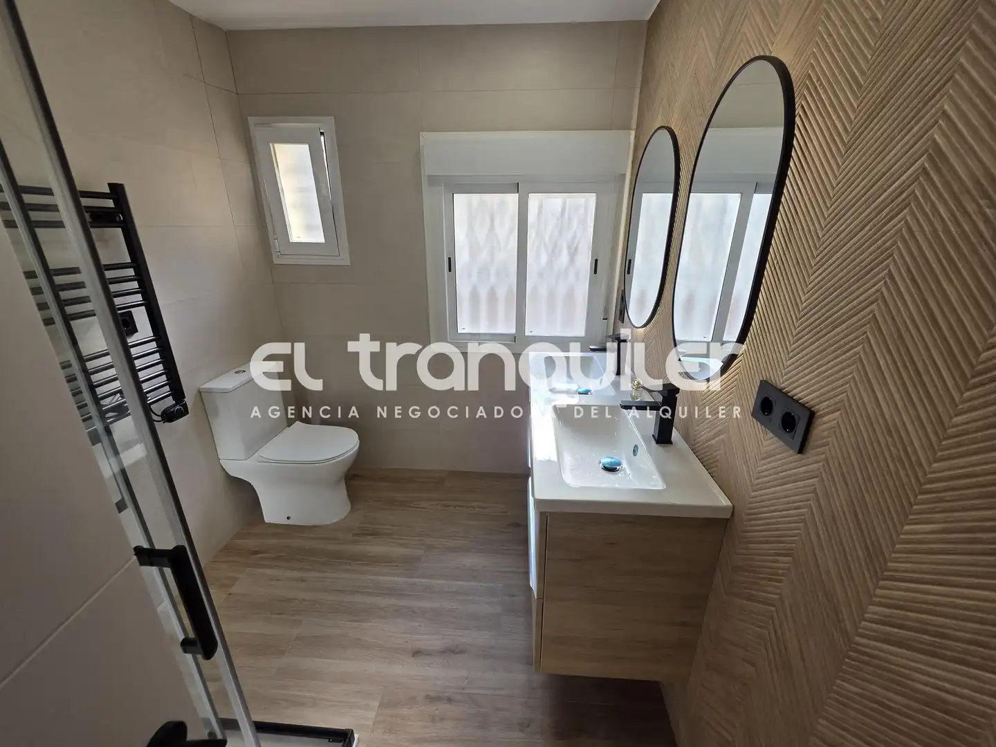 Badezimmer von Wohnung zur Miete in Madrid mit Klimaanlage, Möbliert und Waschmaschine
