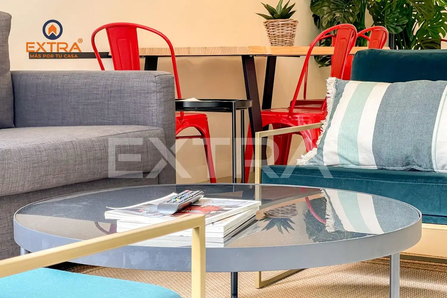 Living room of Flat for sale in Madrid  with Furnished