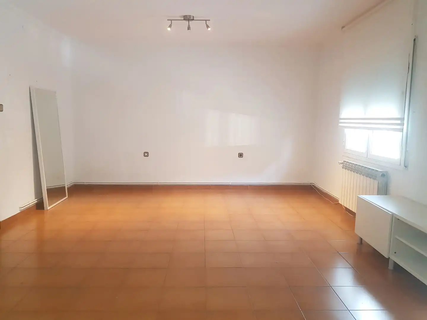 Flat with terrace for sale in Calle Joan Vidal i Jumbert, imagen 2
