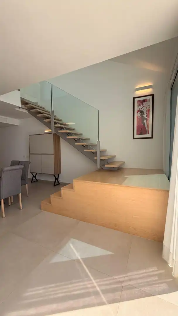 Dachboden zum Verkauf in Benalmádena mit Klimaanlage, Terrasse und Abstellraum