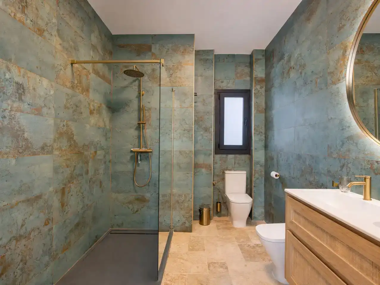 Baño de Piso en venta en Aljaraque con Aire acondicionado, Jardín privado y Trastero
