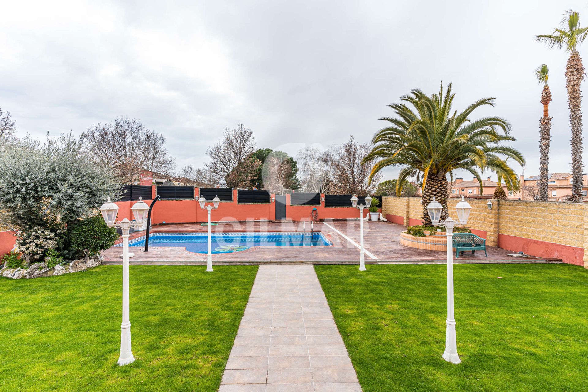 Jardí de Casa o xalet en venda en Arroyomolinos (Madrid) amb Aire condicionat, Calefacció i Jardí privat