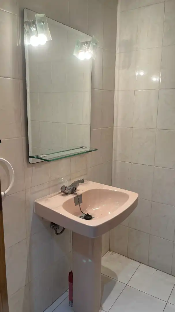 Badezimmer von Geschaftsraum zur Miete in Valencia