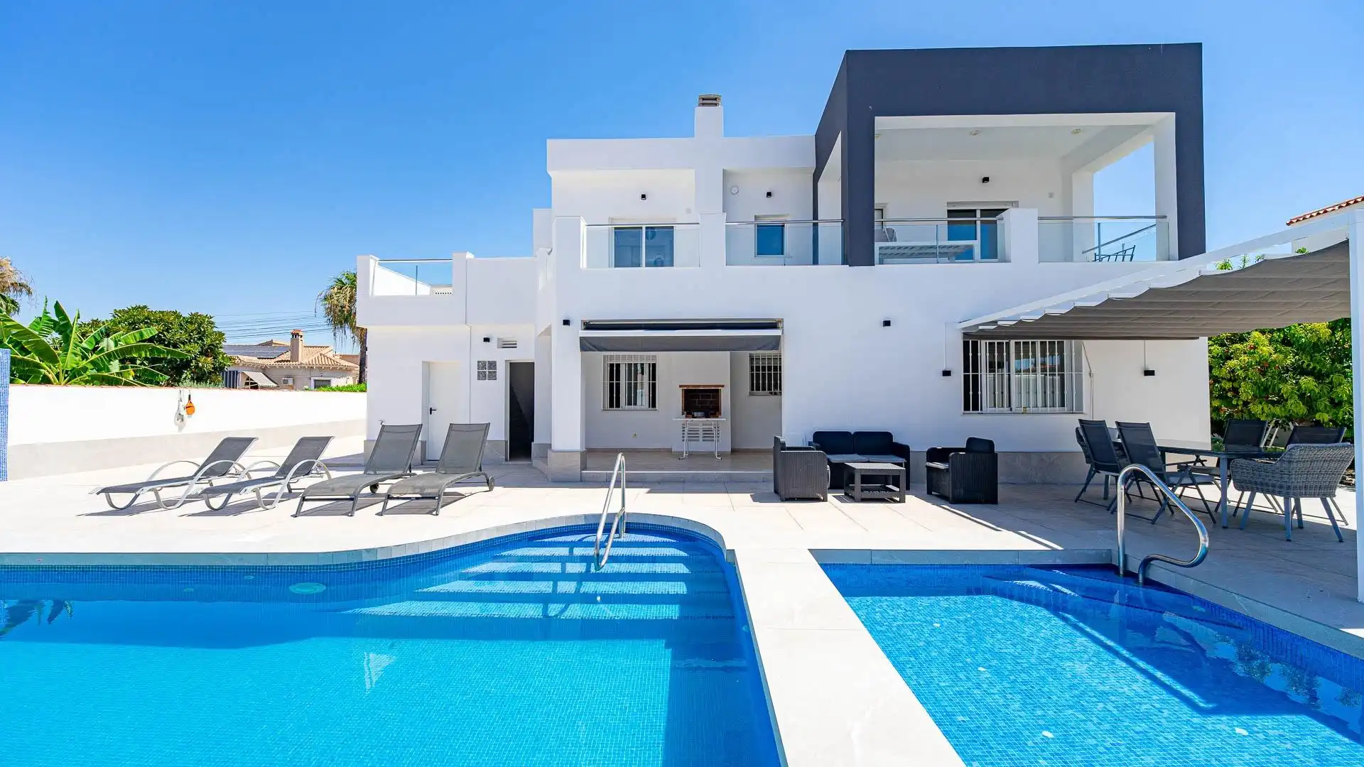 Detached house with terrace for sale in VAN EYCK