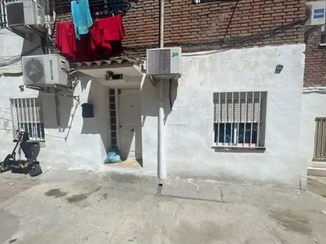 Exterior view of Commercial properties for sale in Madrid