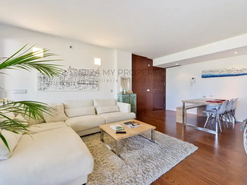 Sala d'estar de Apartament en venda en Eivissa amb Aire condicionat, Terrassa i Moblat