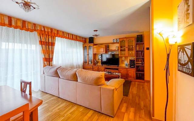 Casa-chalet en Alquiler en Boo