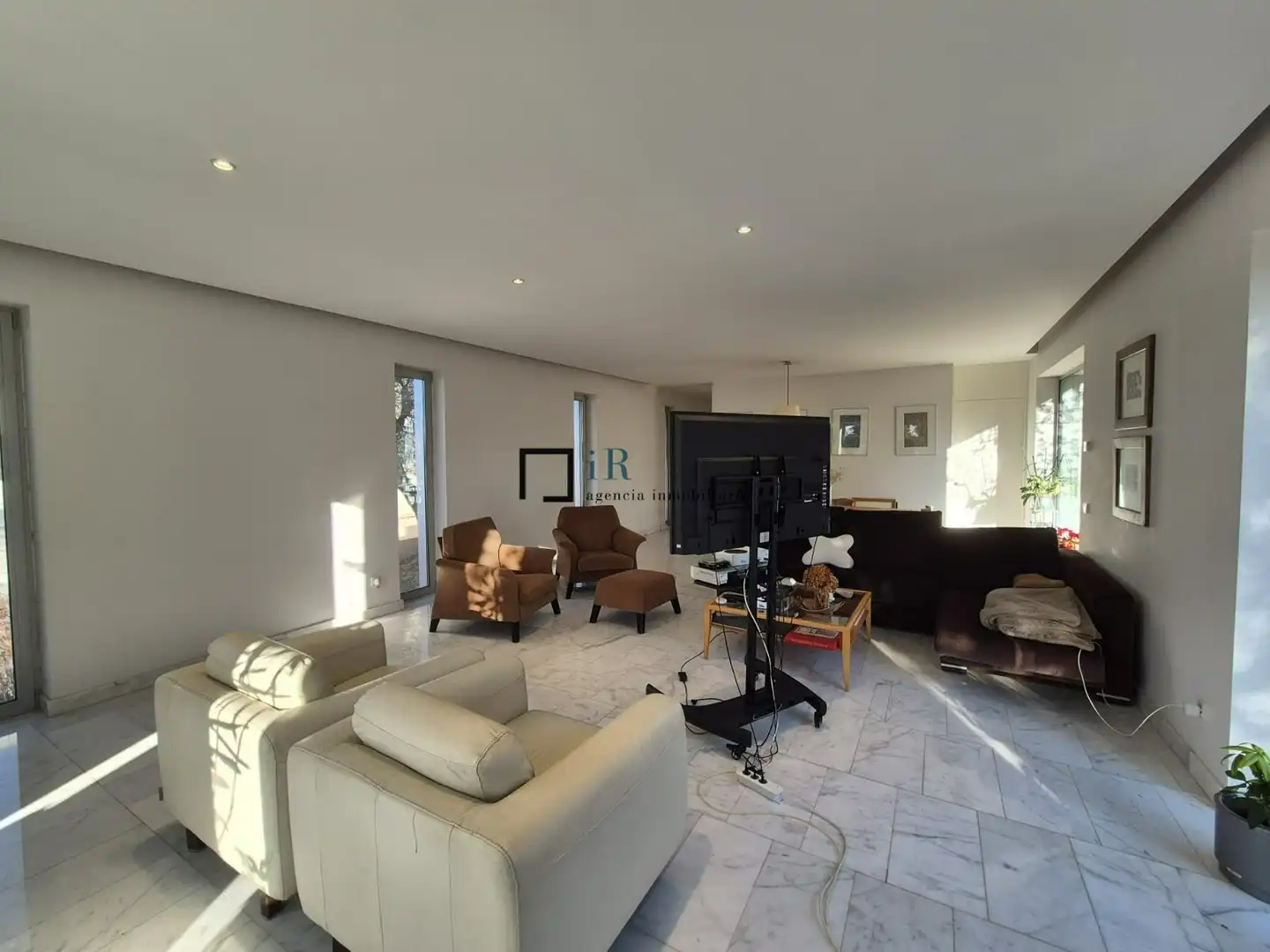 Chalet en venta en Los Cigarrales - La Bastida
