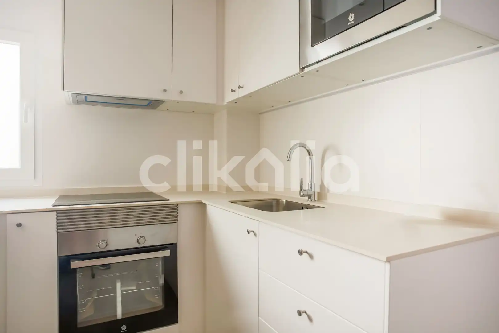 Kitchen of Flat for sale in Alcobendas  with Air Conditioner, Heating and Terrace