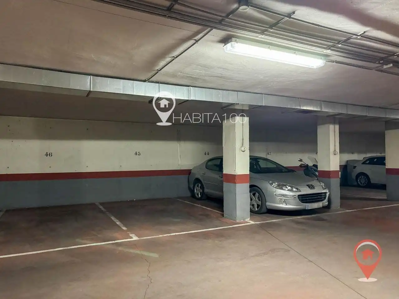 Aparcamiento en venta en Reyes Católicos - Paseo San Antonio, imagen 2