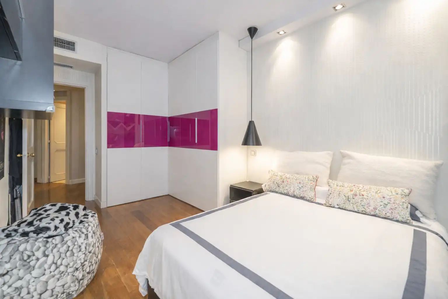 Bedroom of Flat for sale in Madrid  with Air Conditioner, Heating and Private garden
