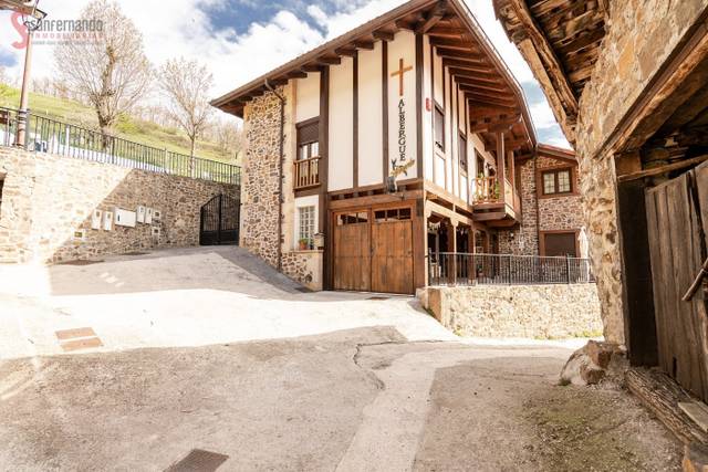 Casa-chalet en Venta en Vega de Liébana