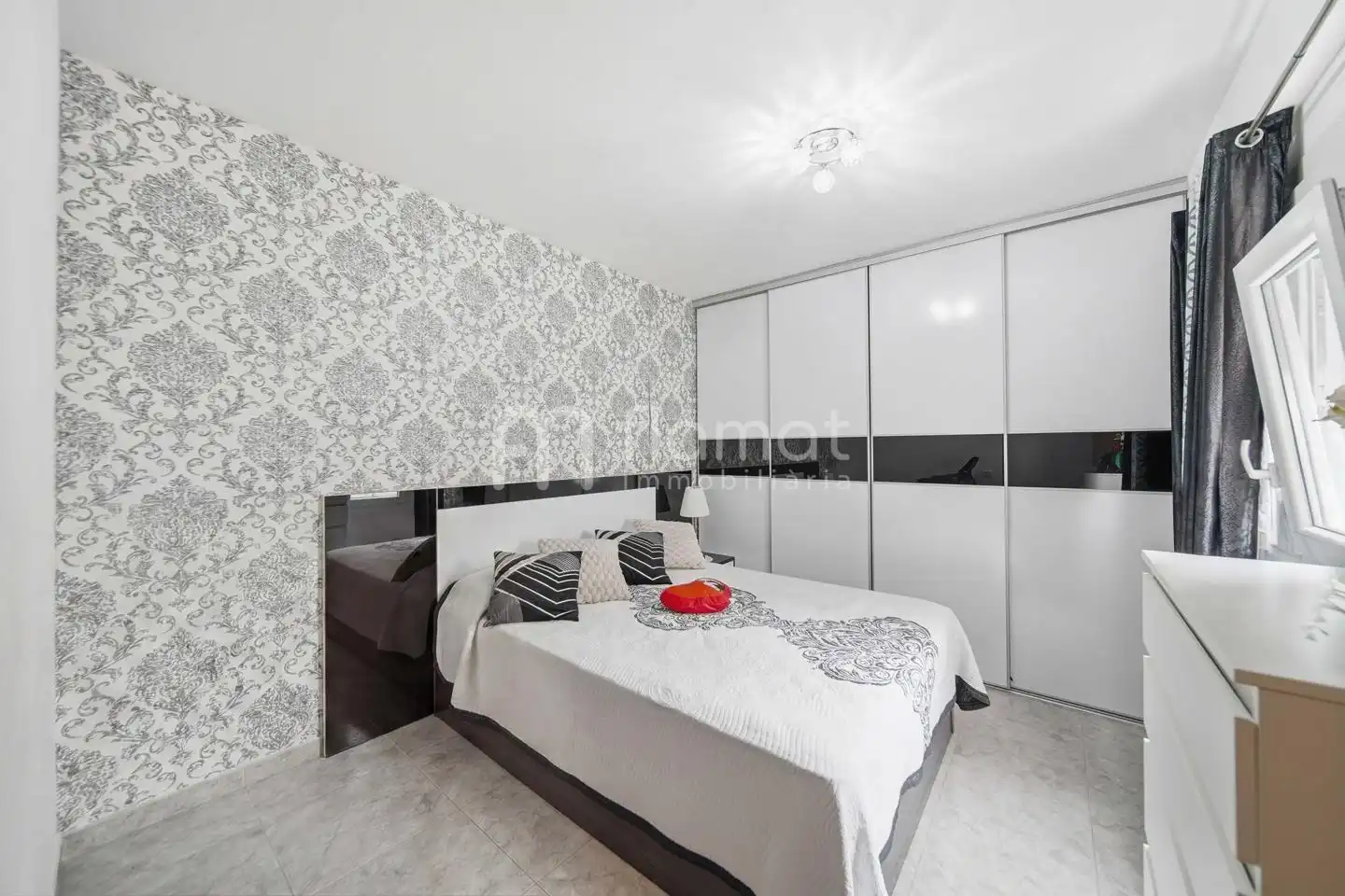 Schlafzimmer von Wohnung zum Verkauf in Figueres