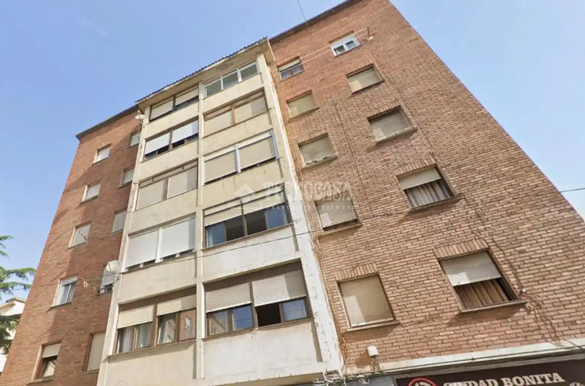 Vista exterior de Piso en venta en Camargo