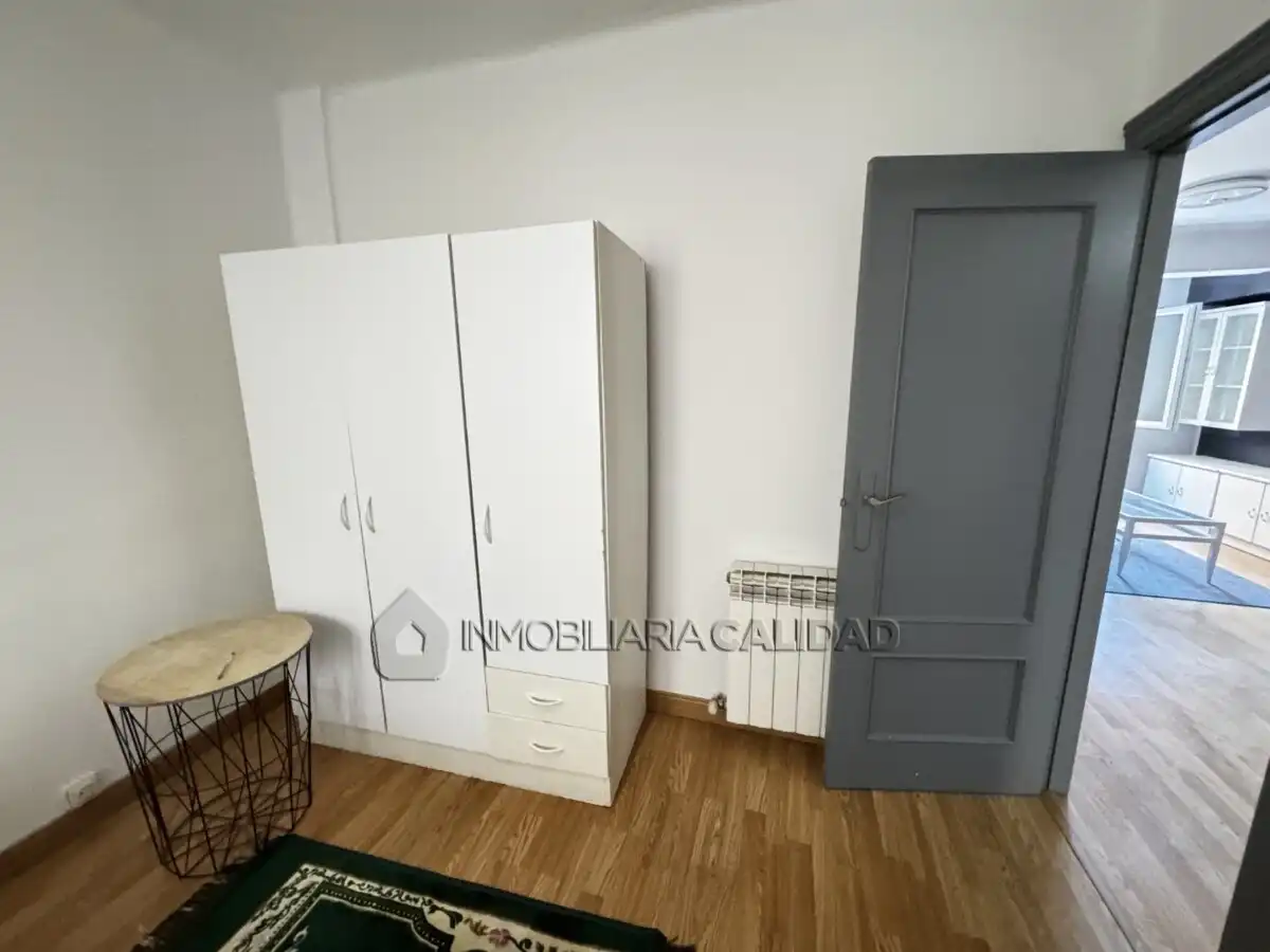 Habitación de Piso en venta en Burgos con Calefacción