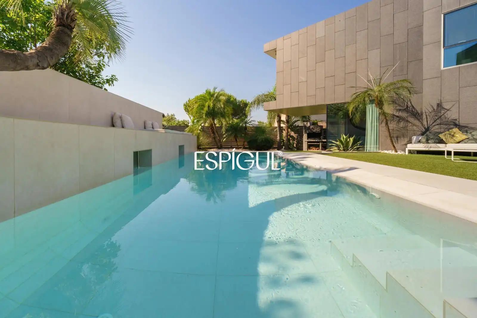 Piscina de Casa o xalet en venda en Sant Cugat del Vallès amb Aire condicionat, Calefacció i Terrassa