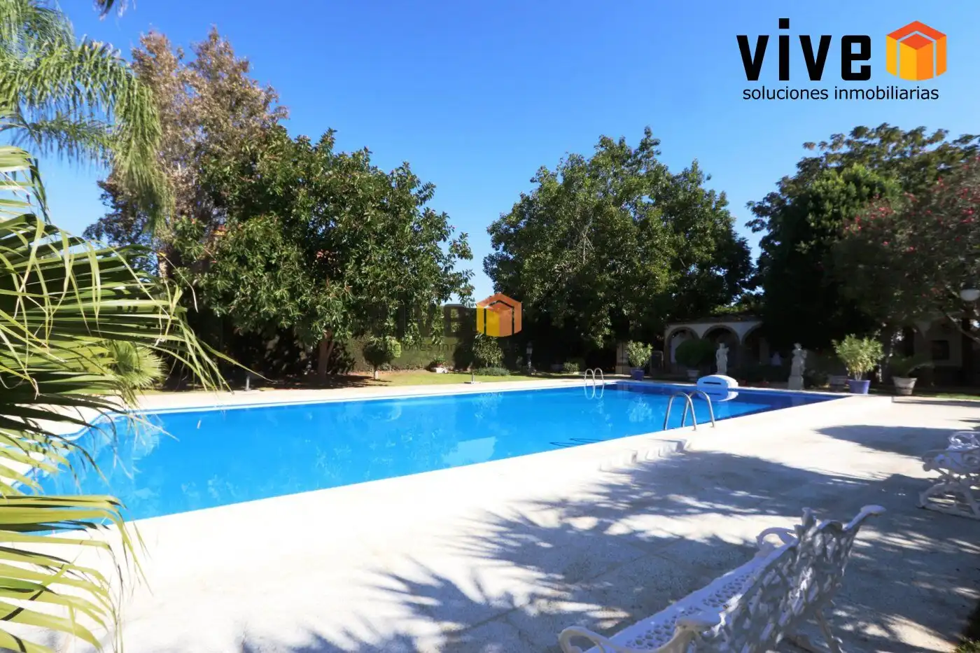 Swimming pool of Houses for sale in Espartinas  with Air Conditioner, Heating and Terrace