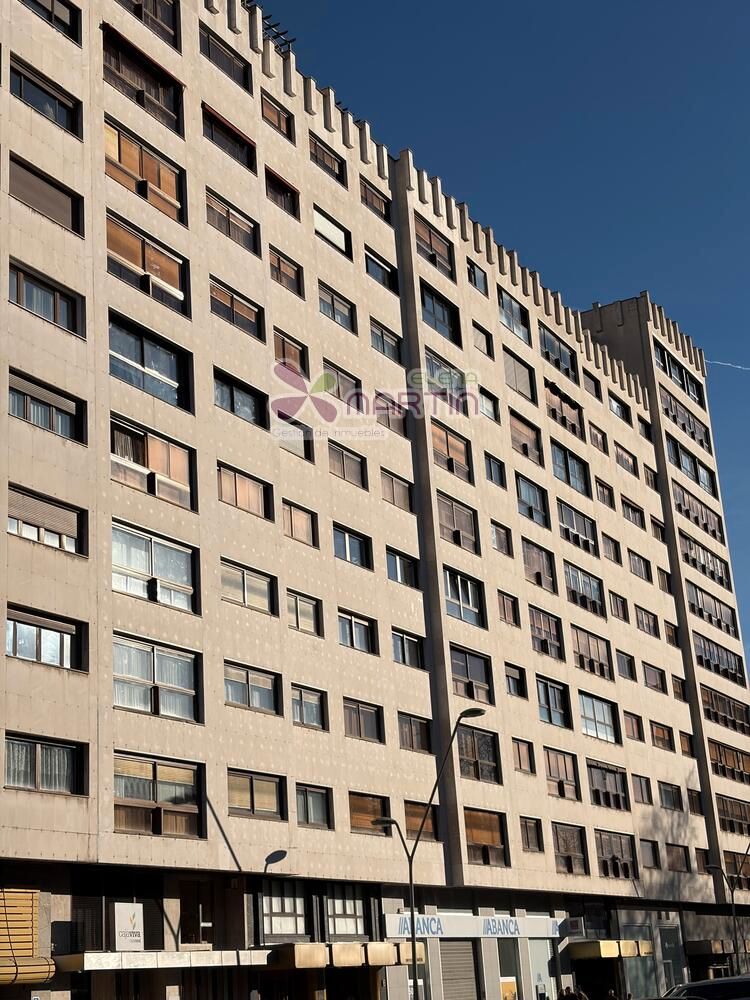 Vista exterior de Àtic de lloguer en Burgos Capital amb Calefacció