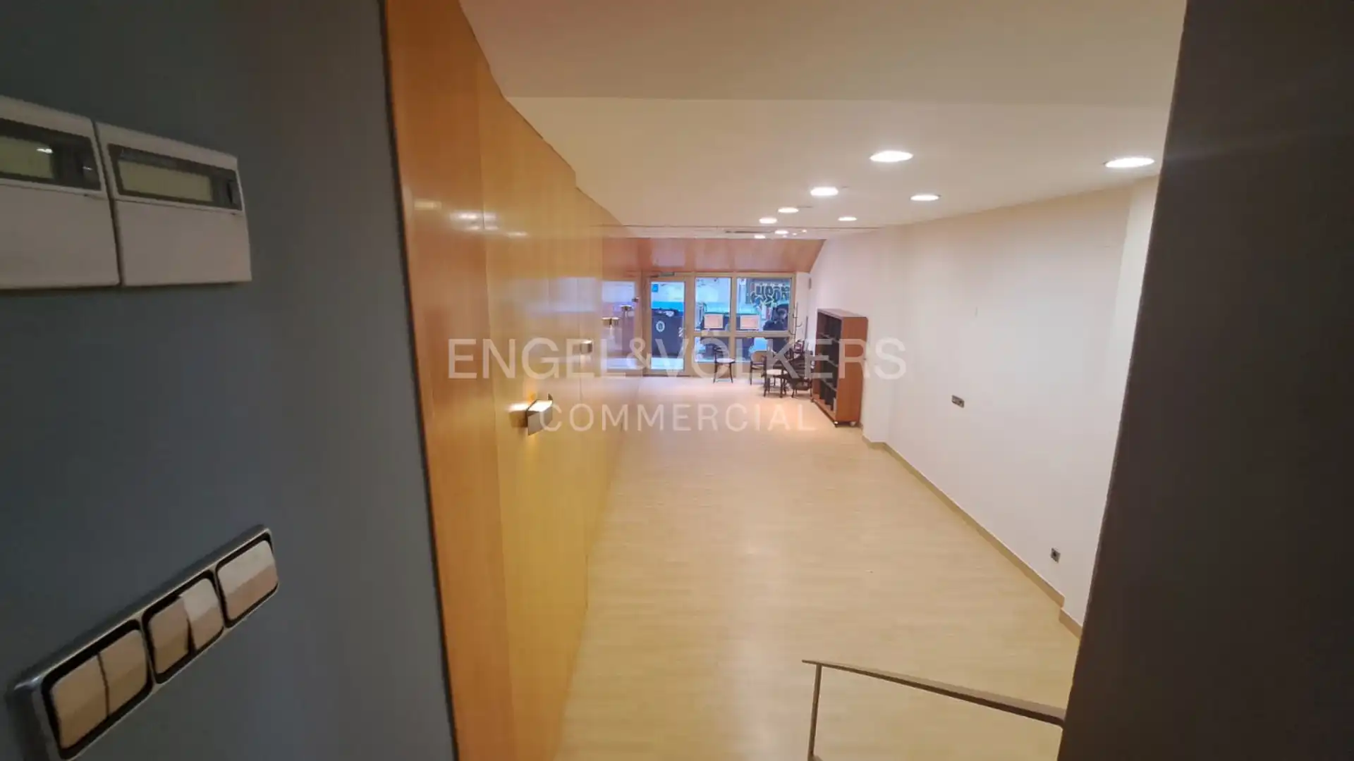 Local comercial en venda a José María de Escuza Kalea, imagen 4