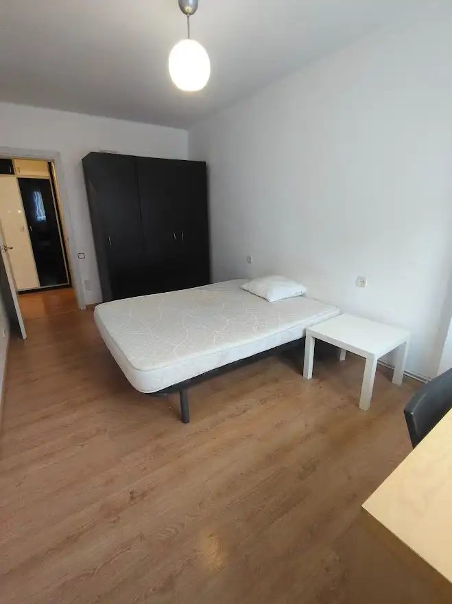 Schlafzimmer von Wohnung zur Miete in Lleida mit Heizung, Möbliert und Ofen
