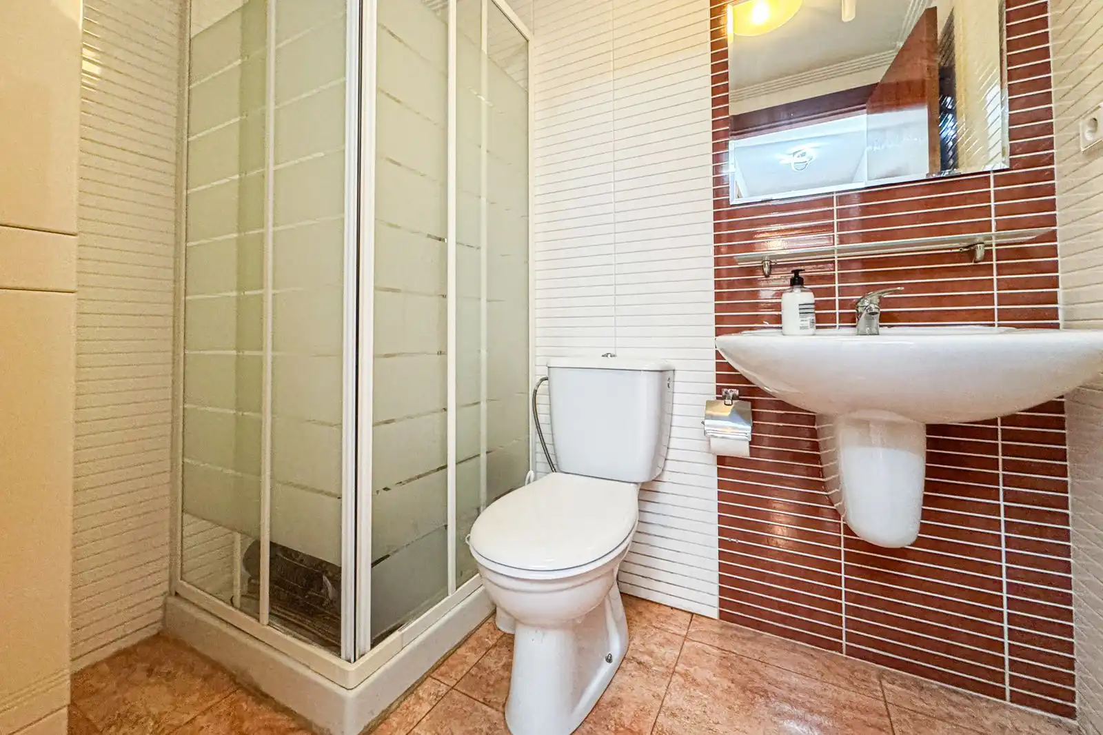 Baño de Piso en venta en Almería con Aire acondicionado, Calefacción y Terraza