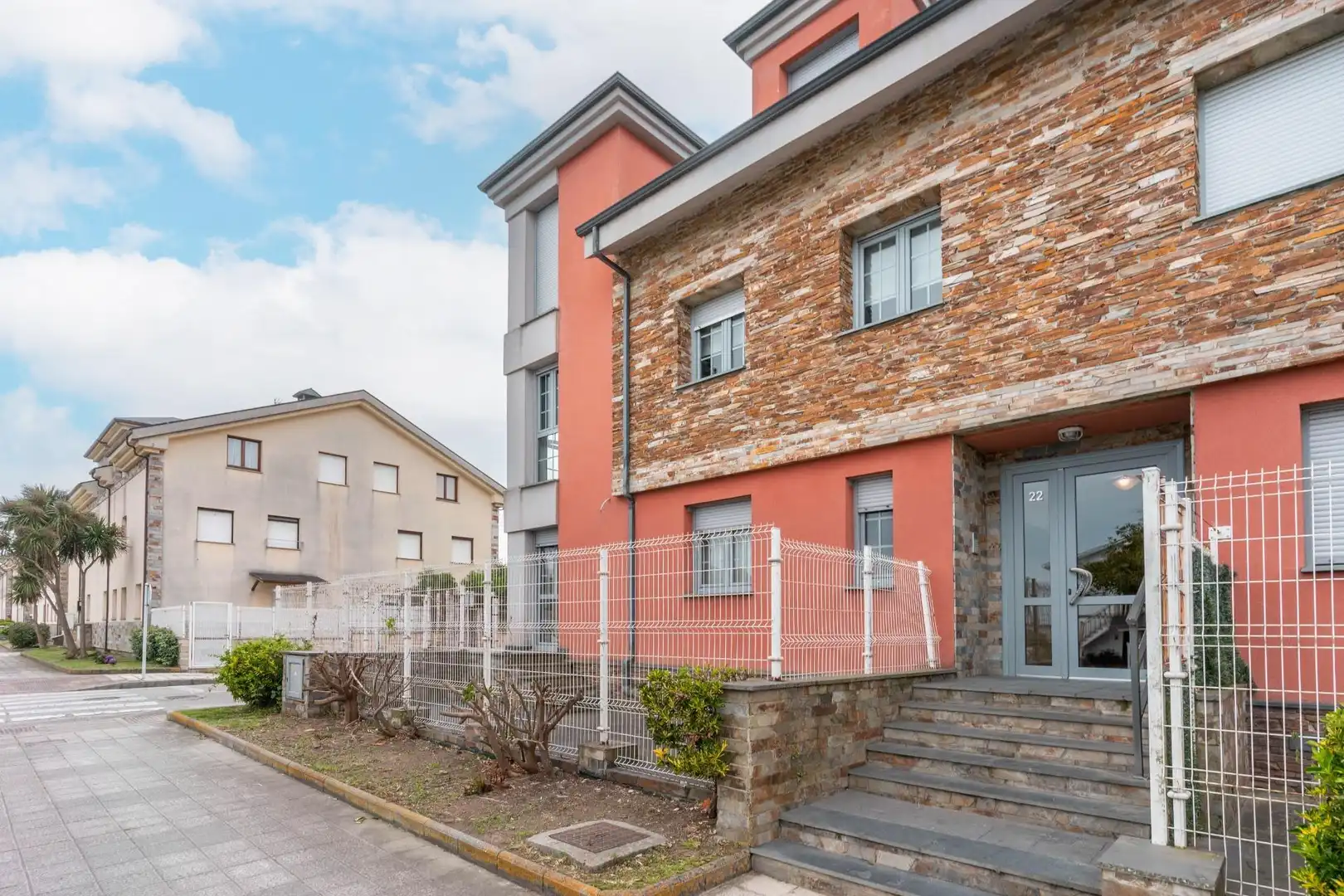 Vista exterior de Piso en venta en Tapia de Casariego con Calefacción y Amueblado