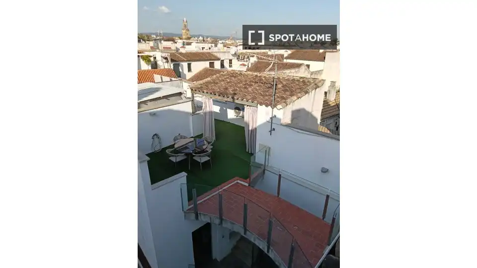 Außenansicht von Wohnung zur untervermieten in Córdoba mit Klimaanlage, Terrasse und Möbliert