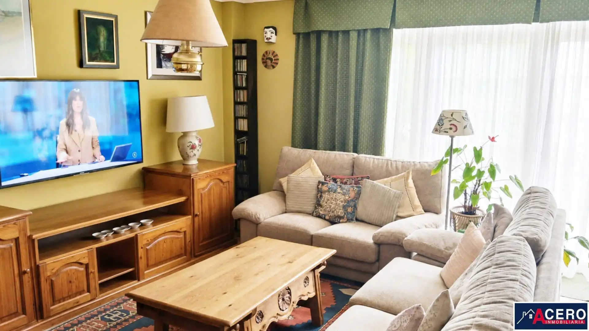 Sala de estar de Casa adosada en venta en Camargo