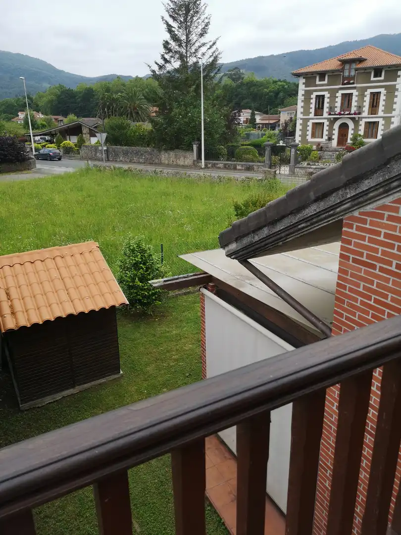 Terrassa de Casa o xalet en venda en Guriezo amb Calefacció, Jardí privat i Terrassa