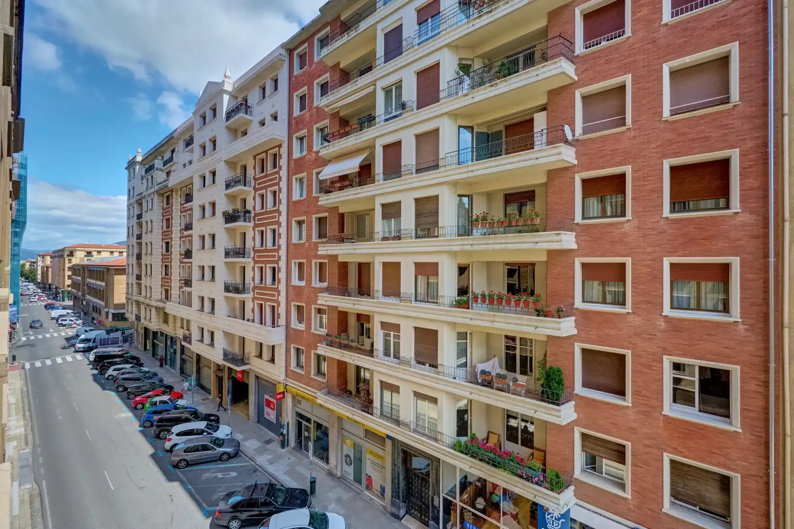 Vista exterior de Pis en venda en  Pamplona / Iruña amb Calefacció, Parquet i Traster