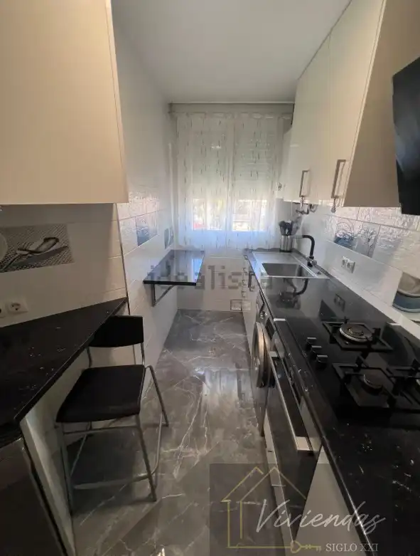 Cuina de Pis en venda en Madrid amb Aire condicionat, Calefacció i Terrassa