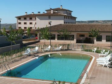 Hotel mit Pool zum Verkauf in Villarrubia de Santiago