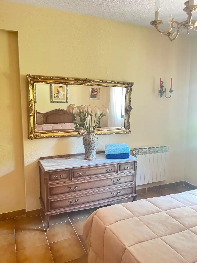 Habitación de Casa o chalet de alquiler en Becerril de la Sierra con Aire acondicionado, Calefacción y Jardín privado