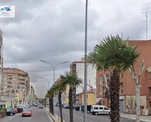 Vista exterior de Pis en venda en Talavera de la Reina amb Terrassa i Balcó