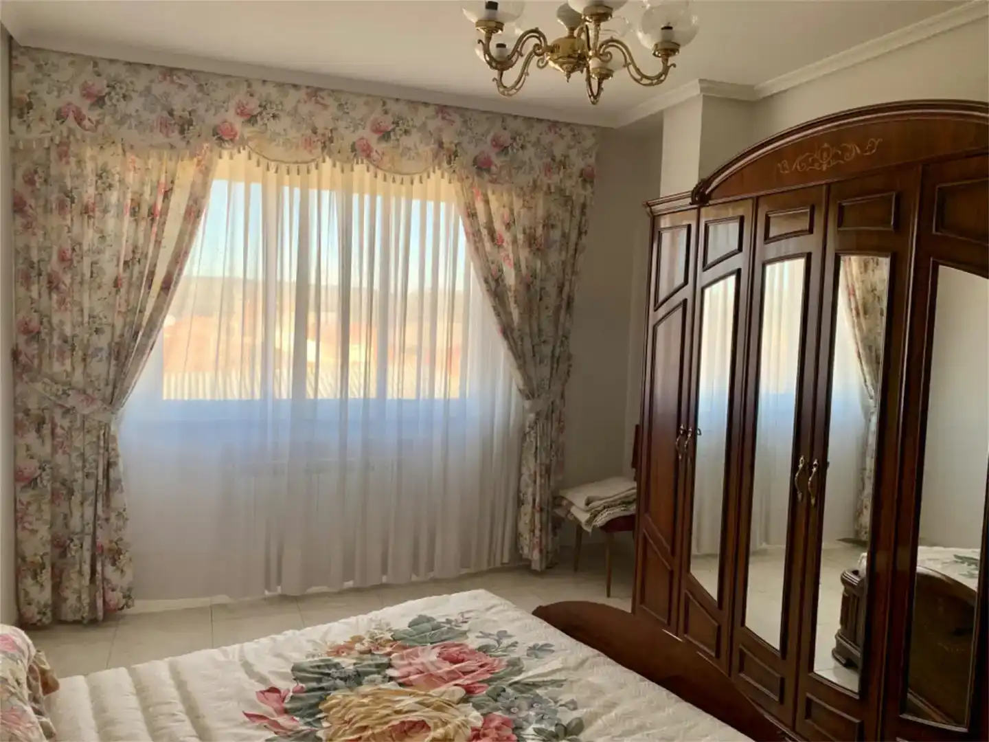 Habitación de Piso en venta en Villaquejida con Trastero, Amueblado y Balcón