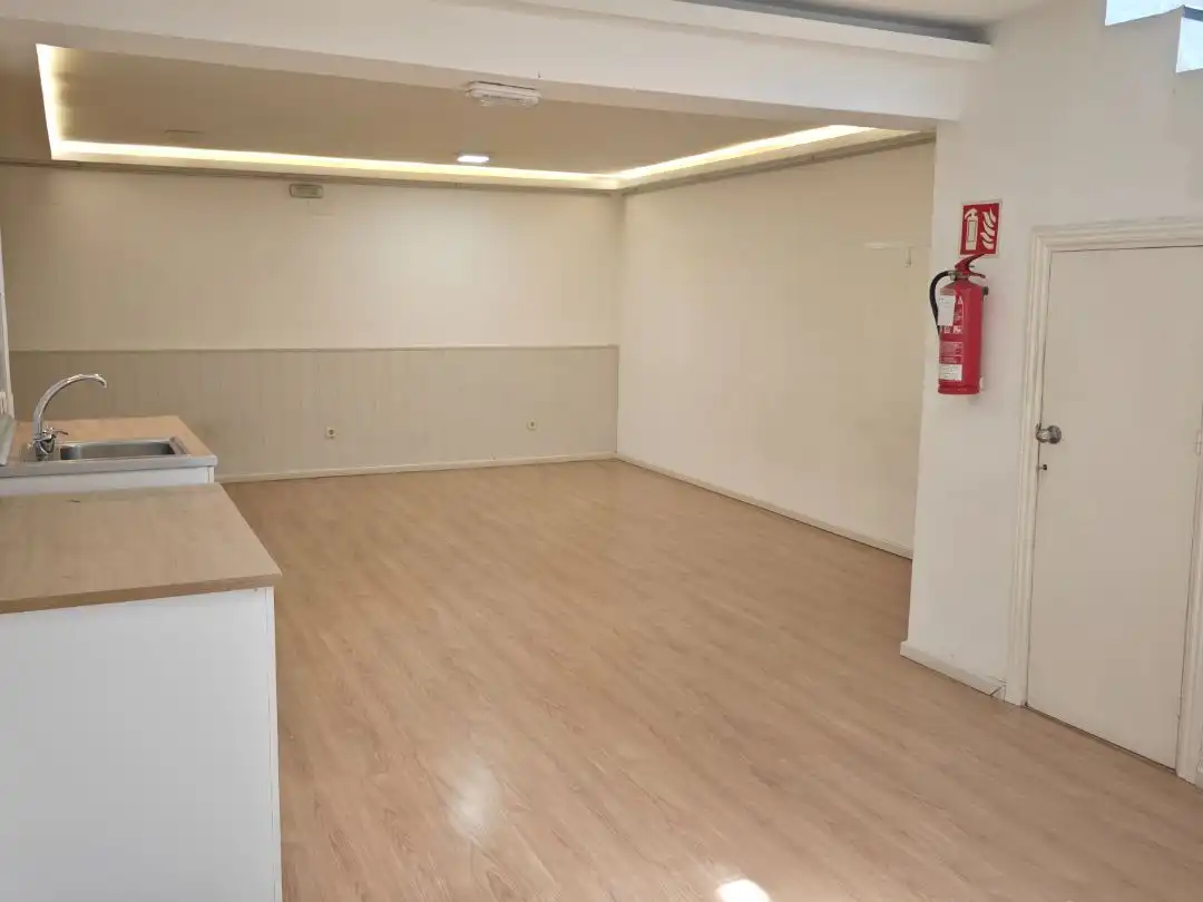 Local comercial en venda a Illescas 83, imagen 4
