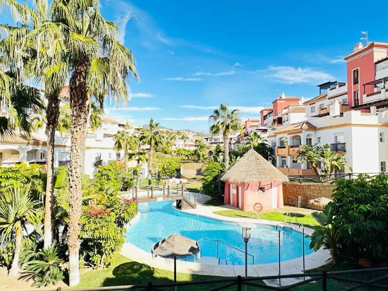 Exterior view of Flat for sale in Vélez-Málaga  with Air Conditioner, Heating and Storage room