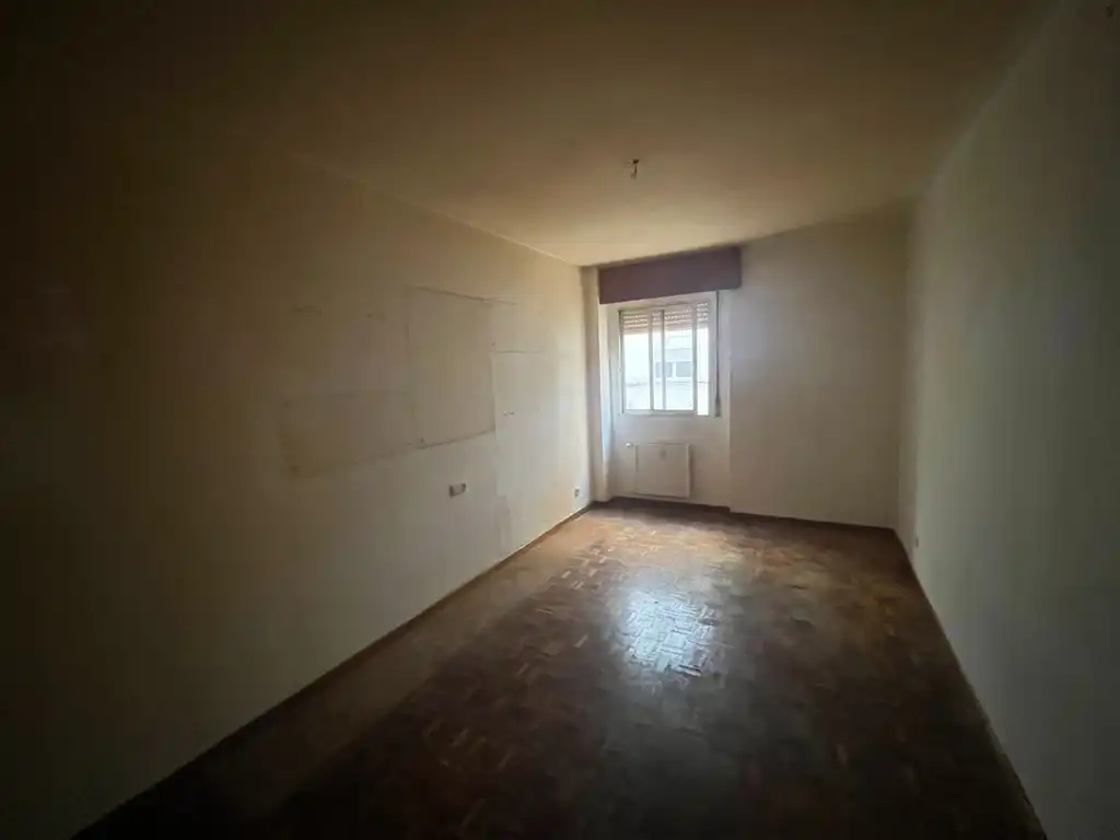 Flat for sale in Calle Marqués de Villores, Ensanche - Franciscanos