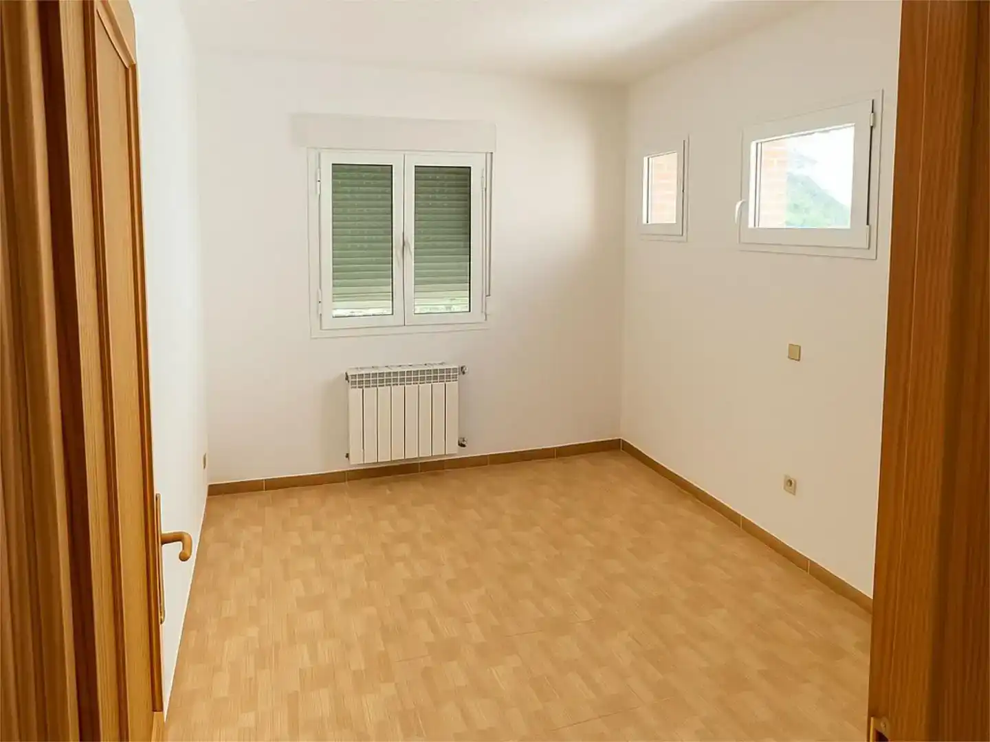 Habitación de Piso en venta en Villacastín con Jardín privado