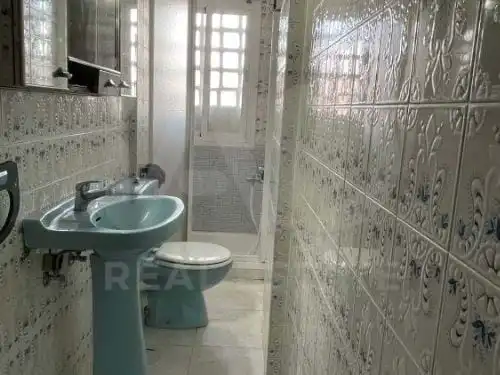 Bathroom of Flat for sale in Madrid  with Air Conditioner, Heating and Terrace