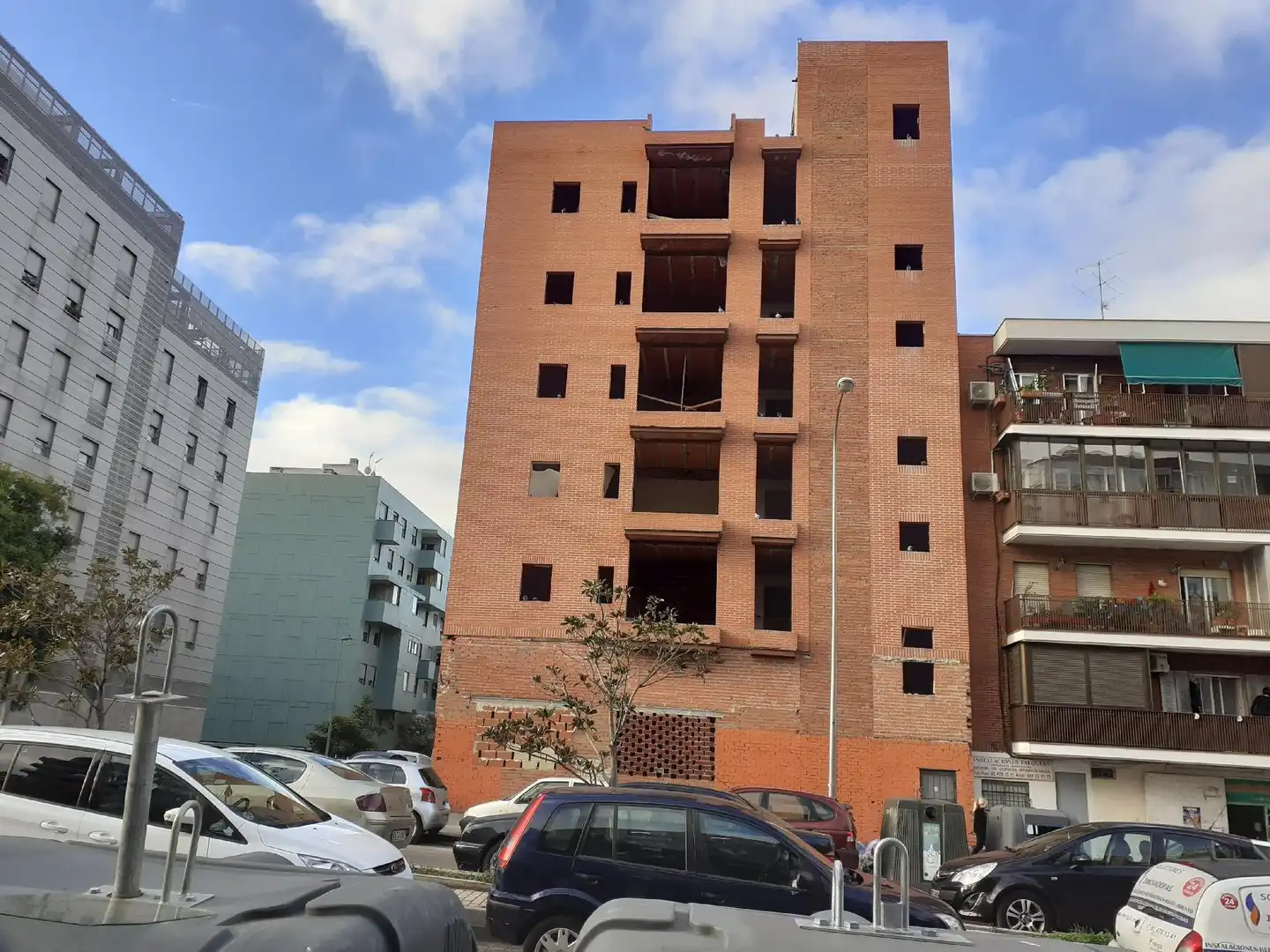 Vista exterior de Edifici en venda en Puente de Vallecas