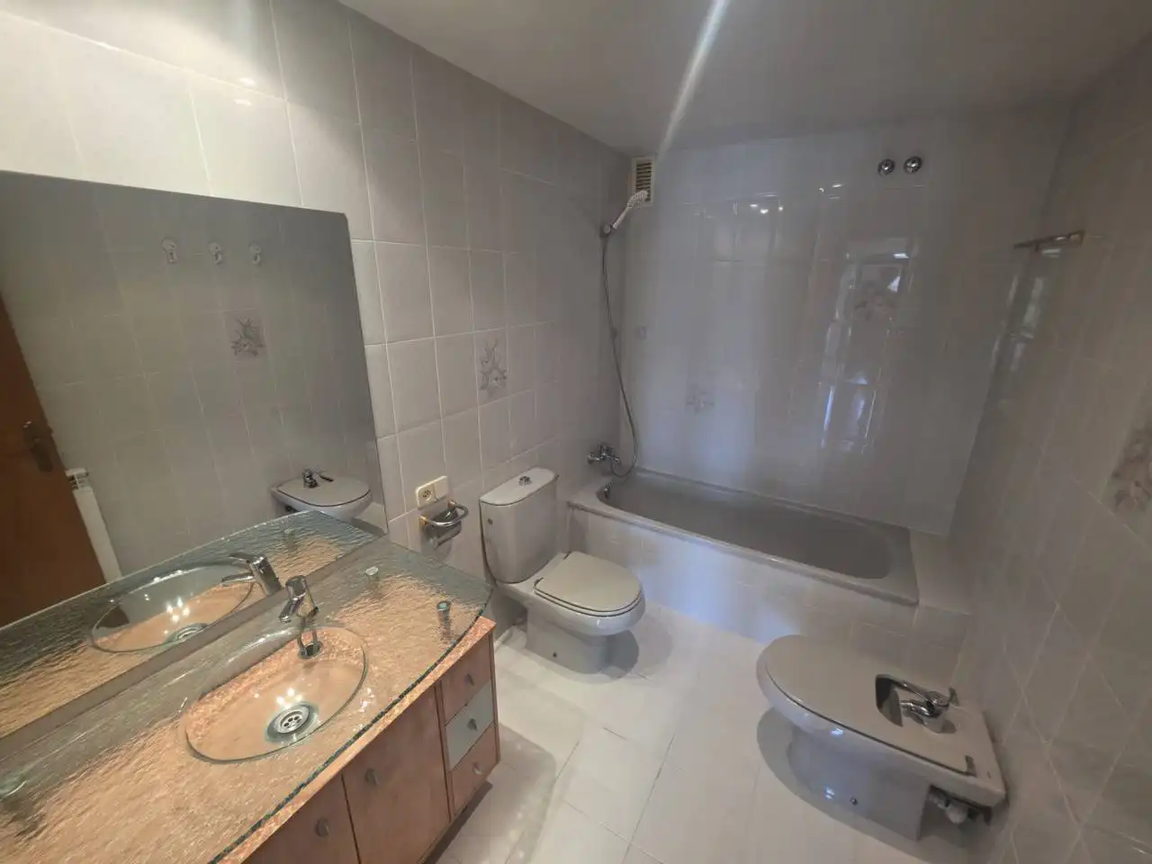 Badezimmer von Wohnung zum Verkauf in Manresa mit Klimaanlage, Heizung und Terrasse