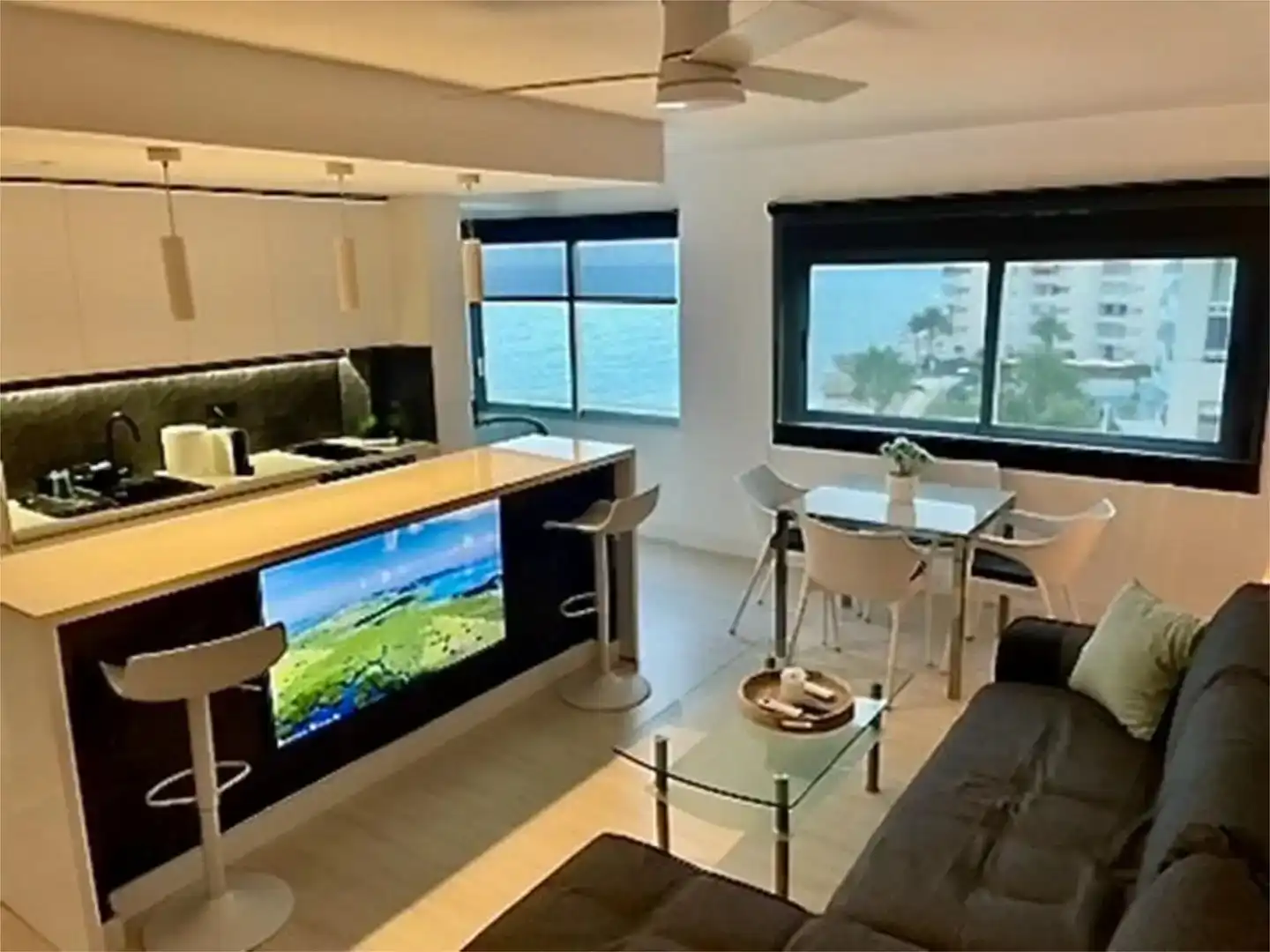 Sala d'estar de Apartament de lloguer en Altea amb Aire condicionat i Balcó